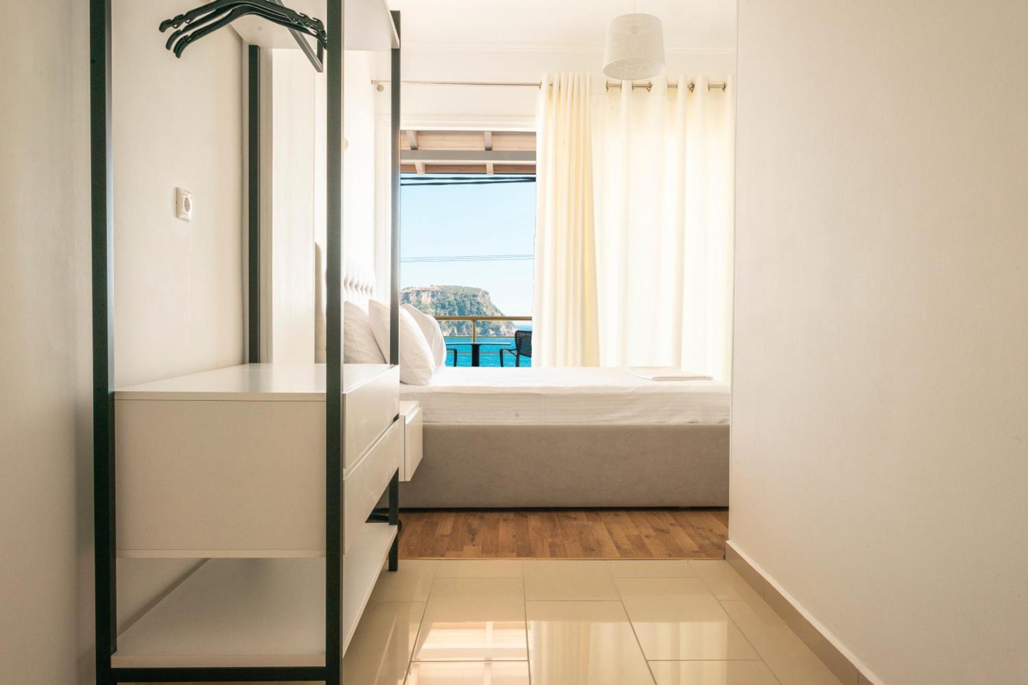 Ionio Rooms ฮีมาเรอ ภายนอก รูปภาพ