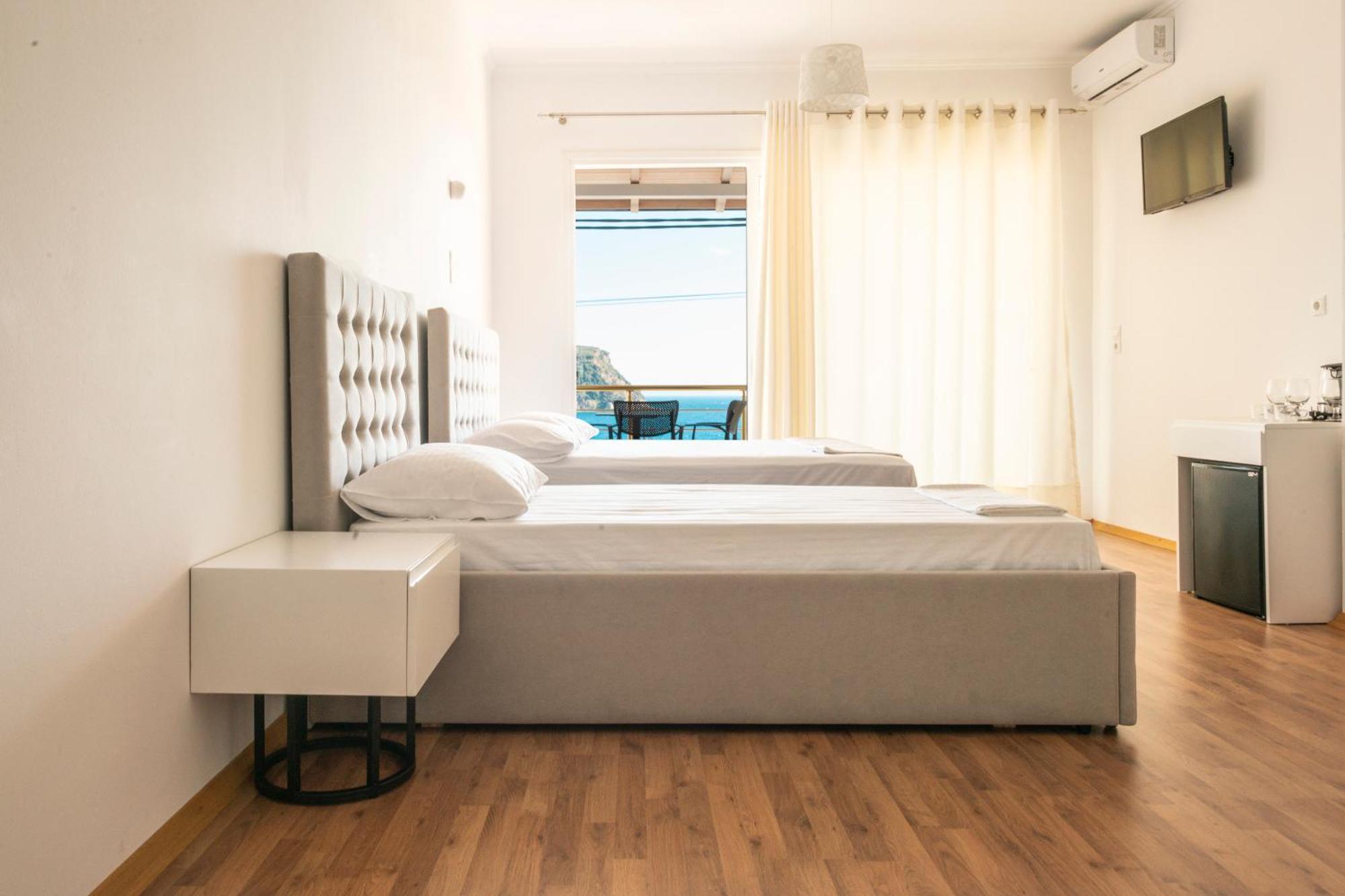 Ionio Rooms ฮีมาเรอ ภายนอก รูปภาพ
